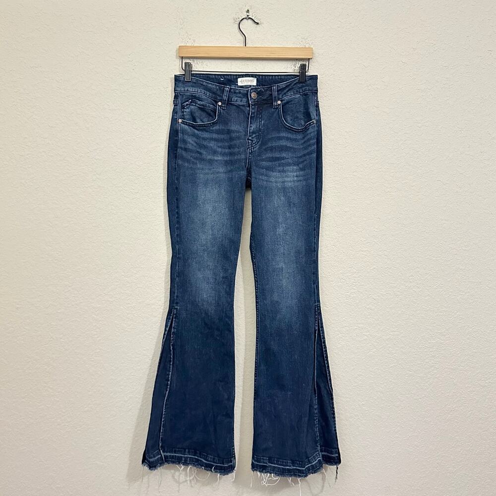 SHYANNE Flare Jeans Blue Denim Mid Rise Frayed Cowgirl Western Rodeo